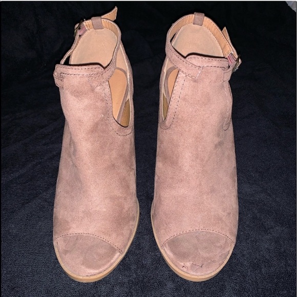 Open toe booties - Picture 3 of 6